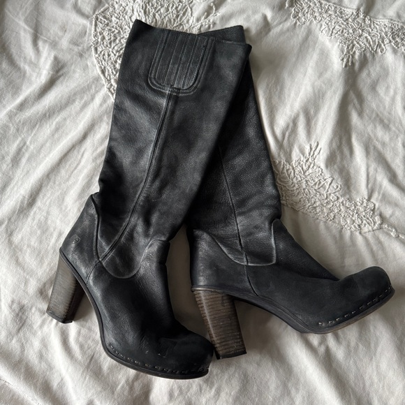 Felmini Distressed Leather Boots Made In Portugal - Picture 2 of 14